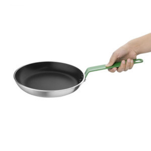 Stekpanna i aluminium med non-stick beläggning och grönt handtag - Ø200mm Hygiplas: Enklare professionell matlagning!