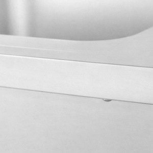 Uppoudu Passage-astianpesukoneeseen, taustalevyyn ja hyllyyn - 1200 x 700 - Valutusallas vasemmalla - Dynasteel