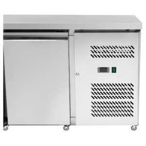 Positivt kylbord Djup 600 - 3 Dörrar - Dynasteel