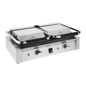 Grill med dubbelkontakt Bistro Slät/Slät 230V - Buffalo
