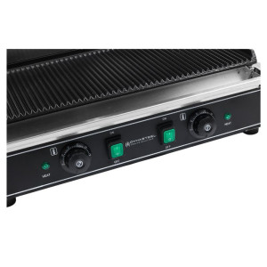 Grill med dubbelkontakt räfflade plattor