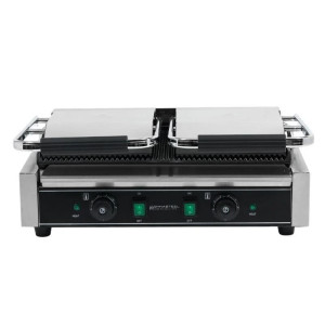Grill med dubbelkontakt räfflade plattor