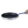 Teflon Plus -pinnoitettu tarttumaton alumiinipannu sinisellä kahvalla 28 cm - Gastronoble