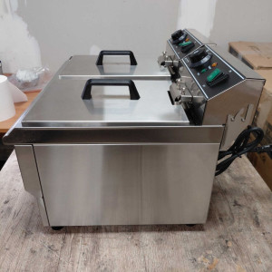 Professional Deep Fryer 2 x 13 L with Drain - Dynasteel: Performance and durability for your kitchen