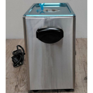 Dynasteel Egg Cooker - 8 eggs: professional cooking