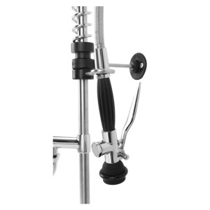 Astianpesusuihku Yhden reiän sekoittajalla ja Joutsenkaulalla - Dynasteel