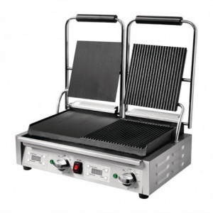 Buffalo - Tasainen kaksoiskontaktigrilli vasemmalla ja uritettu oikealla